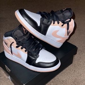 Crimson tint grade school air Jordan 1